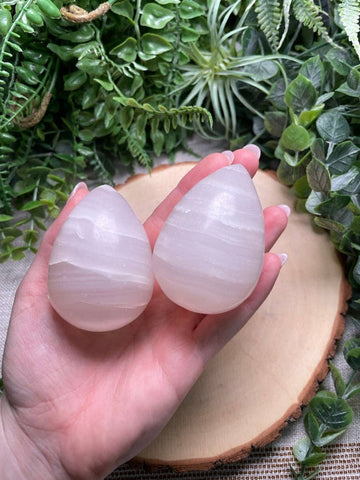 Mango Calcite Egg
