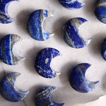 Lapis Lazuli Moon (Crystals & Stones)