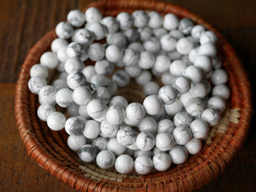 Natural Howlite Gemstone Stretch Bracelet – Calming Crystal Bracelet