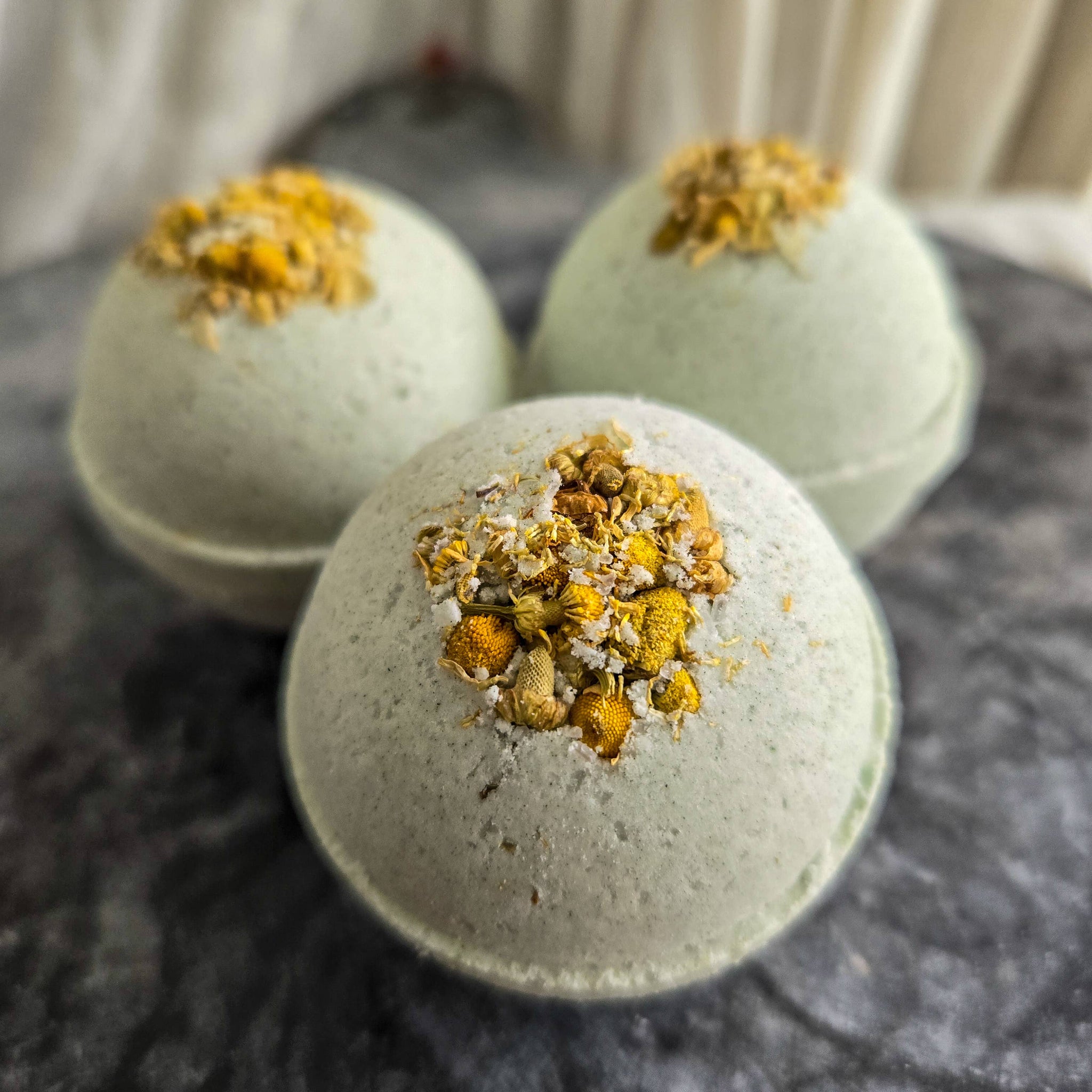 Refresh | Natural Bath Bomb