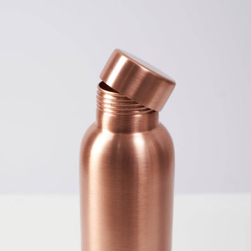 Pure Copper Water Bottle 950ml – Handcrafted Copper Drinking Bottle for Wellness & Everyday Hydration