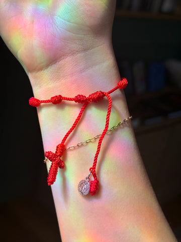 7-Knot Adjustable Baby Protection Bracelet – Woven Cross & Saint Benedict Medal
